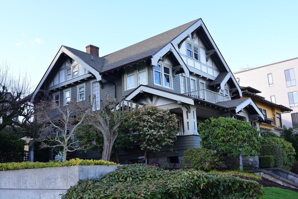 Craftsman-style house on Stadium Way in Tacoma, Washington